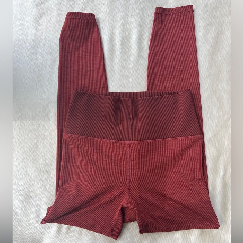Vouri rust high-waisted rubber yoga pants size S